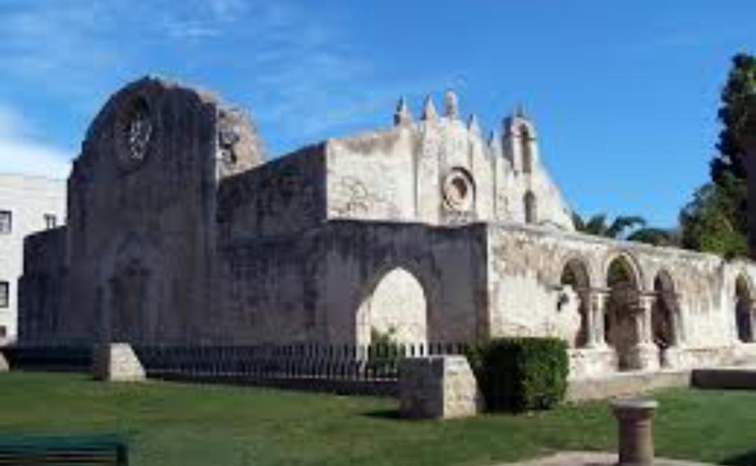 דירות סירקוזה Elizabeth House מראה חיצוני תמונה