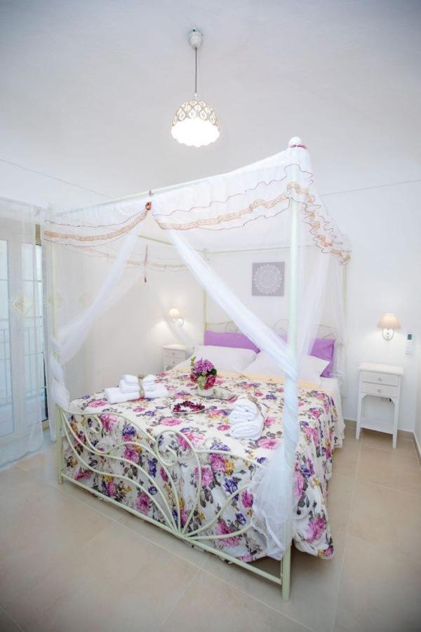 דירות סירקוזה Elizabeth House מראה חיצוני תמונה