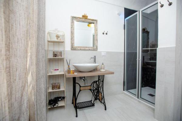 דירות סירקוזה Elizabeth House מראה חיצוני תמונה