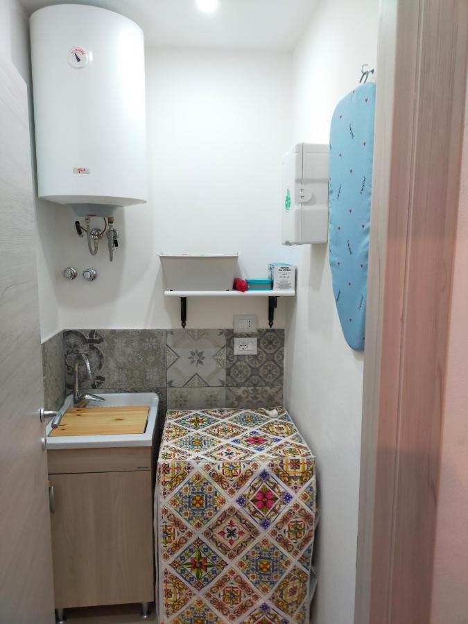 דירות סירקוזה Elizabeth House מראה חיצוני תמונה